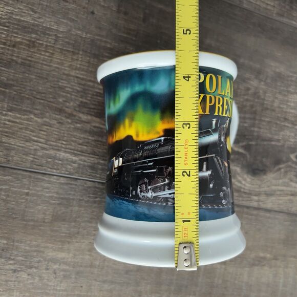 Warner Brothers The Polar Express Set of 4 Christmas 3D Coffee Cocoa Mugs Cups - Picture 5 of 7